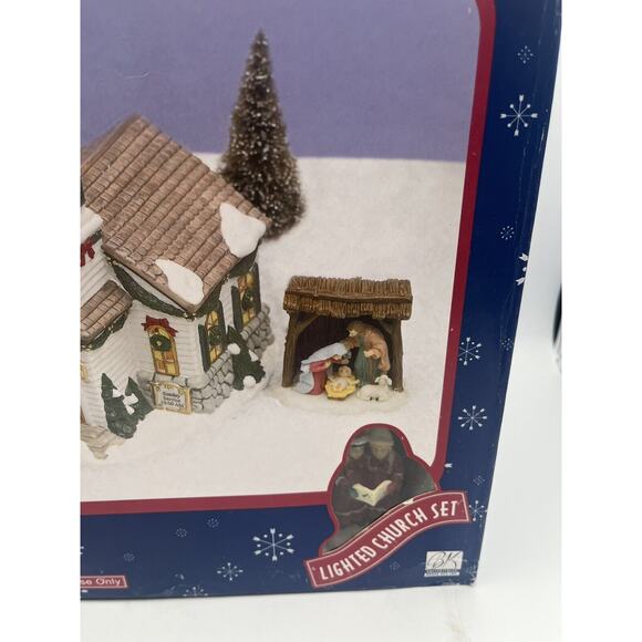 Snowflake Falls Christmas Village 8 Piece Lighted Toy Castle Set. - Picture 4 of 12